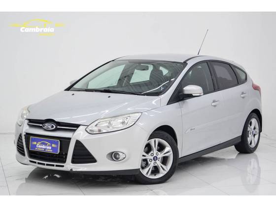 FORD FOCUS 1.6 SE 16V FLEX 4P POWERSHIFT FORD FOCUS 1.6 SE 16V FLEX 4P POWERSHIFT
